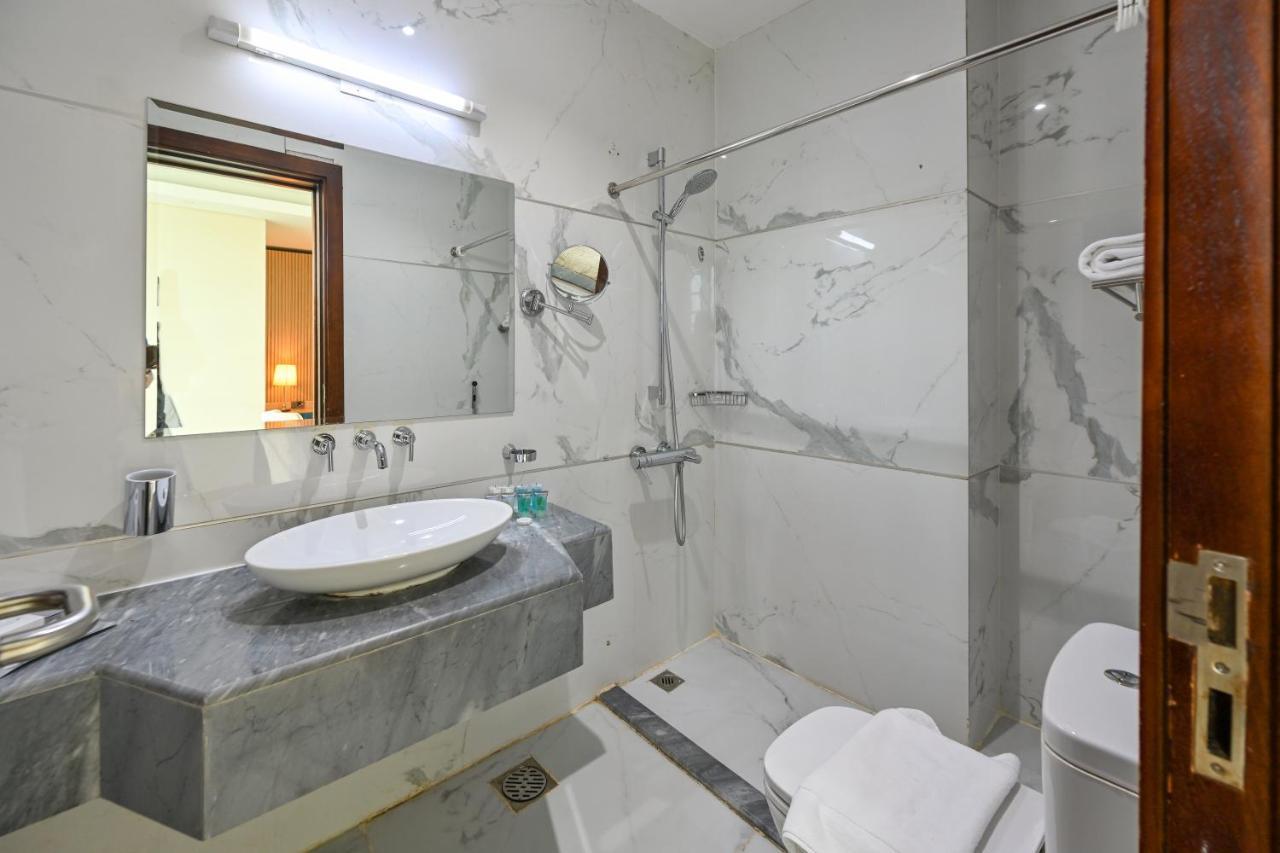 Al Mansour Suites Hotel Ντόχα Εξωτερικό φωτογραφία