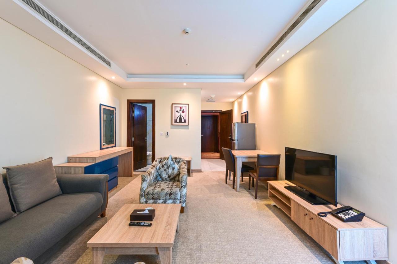 Al Mansour Suites Hotel Ντόχα Εξωτερικό φωτογραφία