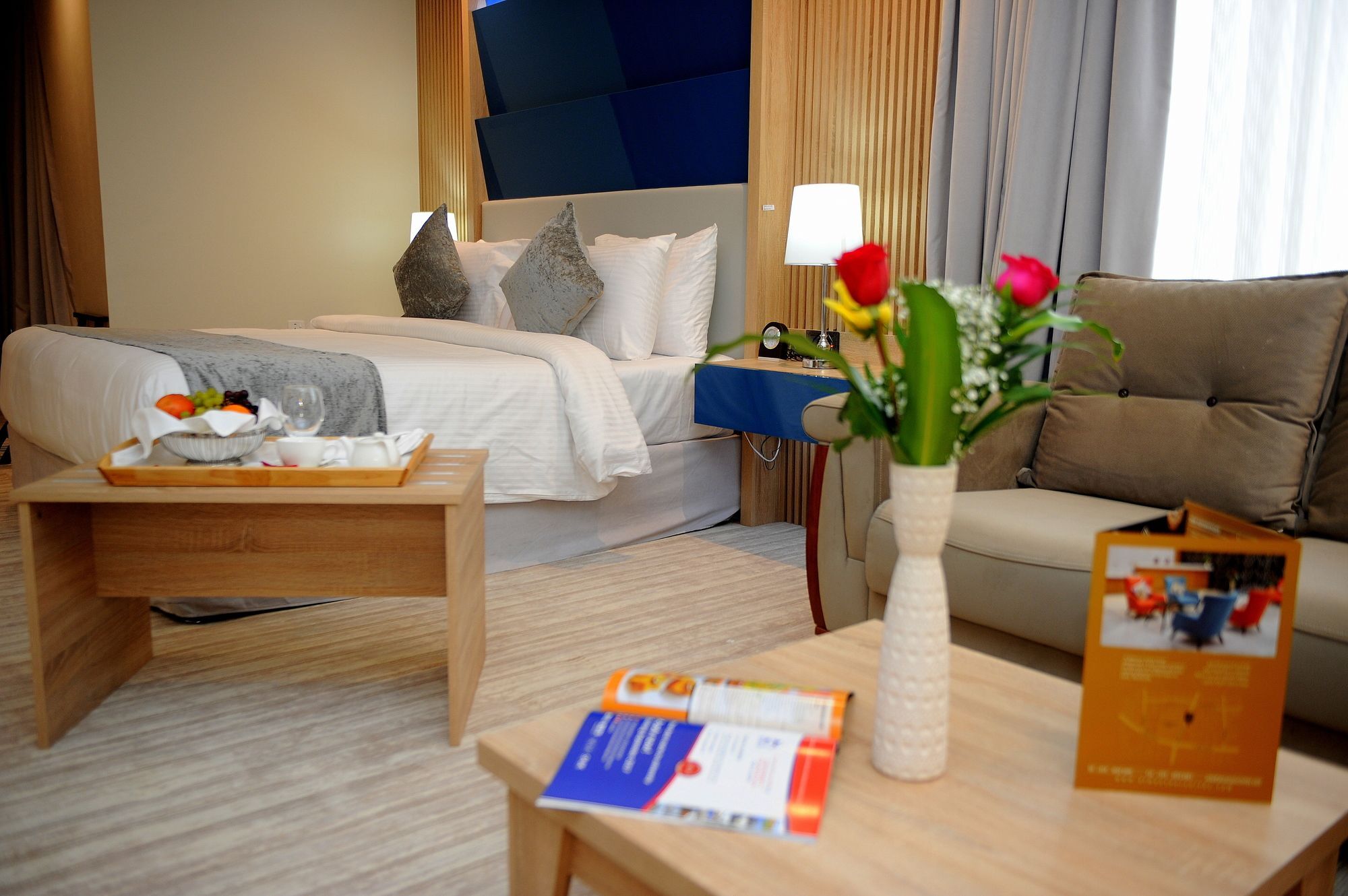 Al Mansour Suites Hotel Ντόχα Εξωτερικό φωτογραφία